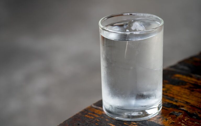 verre eau glace